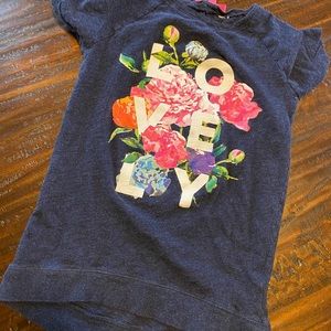 ʟᴏᴠᴇʟʏ 𝚏𝚕𝚘𝚛𝚊𝚕 𝚝𝚘𝚙 💐